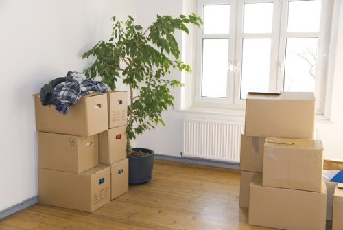 Customer providing details for a Shoreditch moving service complaint