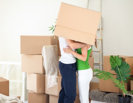Shoreditch moving support for residential and commercial properties